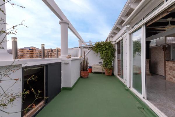 Duplex en venta en Calle Sant Bartomeu, El Campello photo 1
