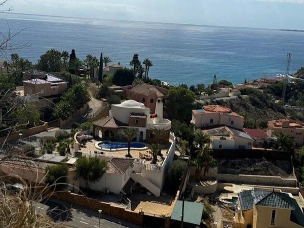 Chalet independiente en venta en Pueblo Español - Coveta Fumá, El Campello photo 1