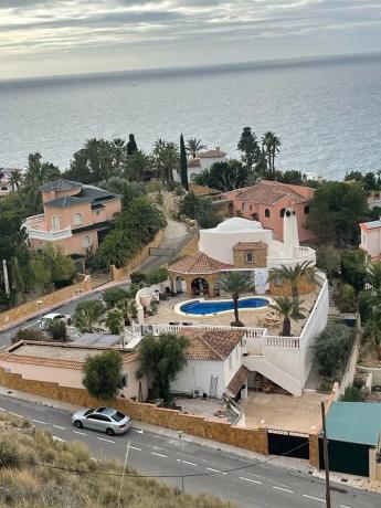Chalet independiente en venta en Pueblo Español - Coveta Fumá, El Campello thumbnail 1