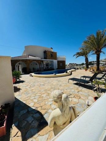 Chalet independiente en venta en  Pueblo Español - Coveta Fumá, El Campello photo 4