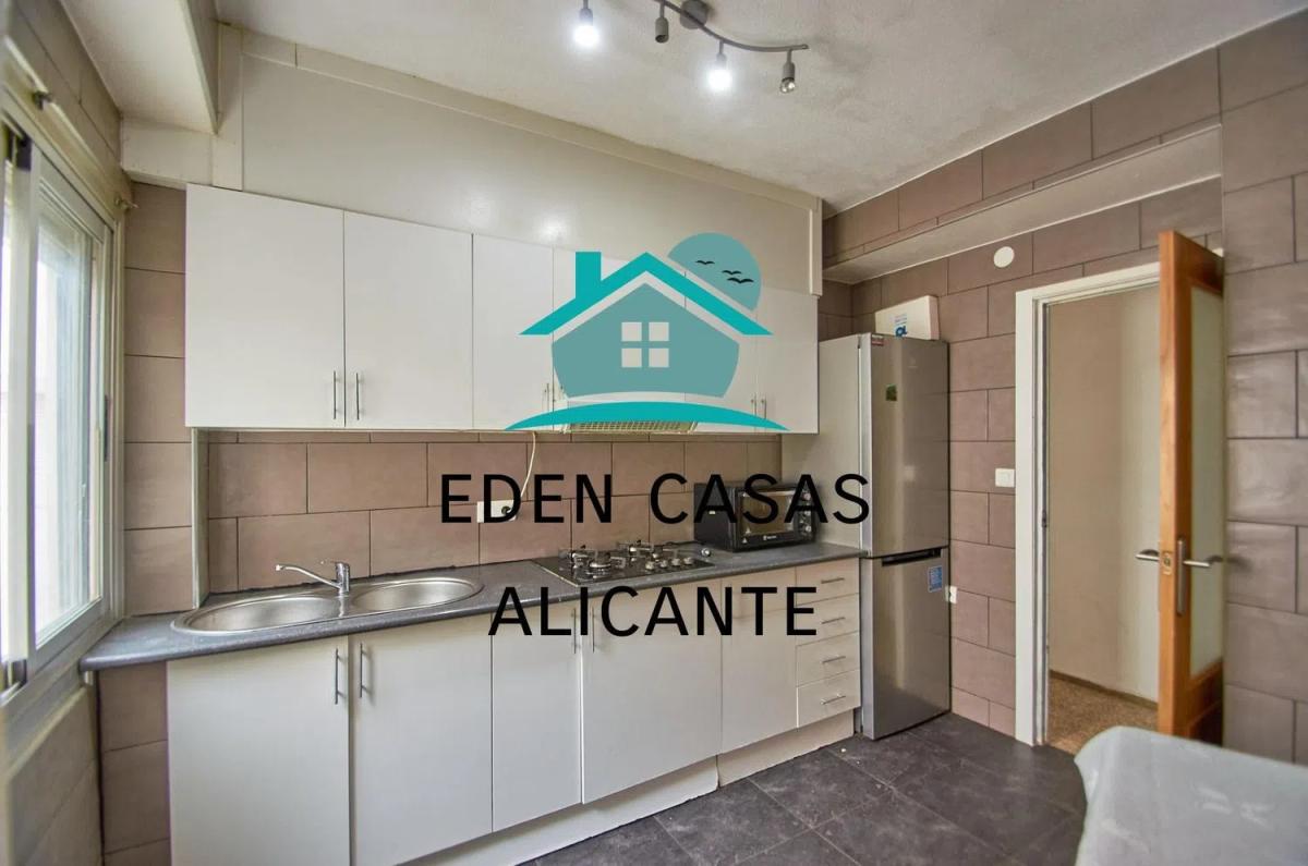 Продажа пентхауса на  Calle de Sant Francesc, 14, Эль Кампельо photo 3