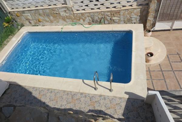 Коттедж на продажу в Pueblo Acantilado - Lanuza, El Campello thumbnail 2