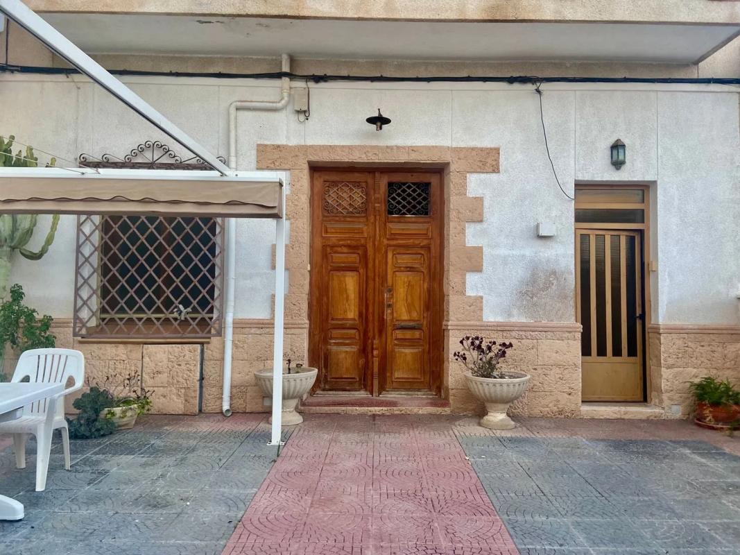 Продажа отдельного шале в San Bartolomé, Эль Кампельо photo 1
