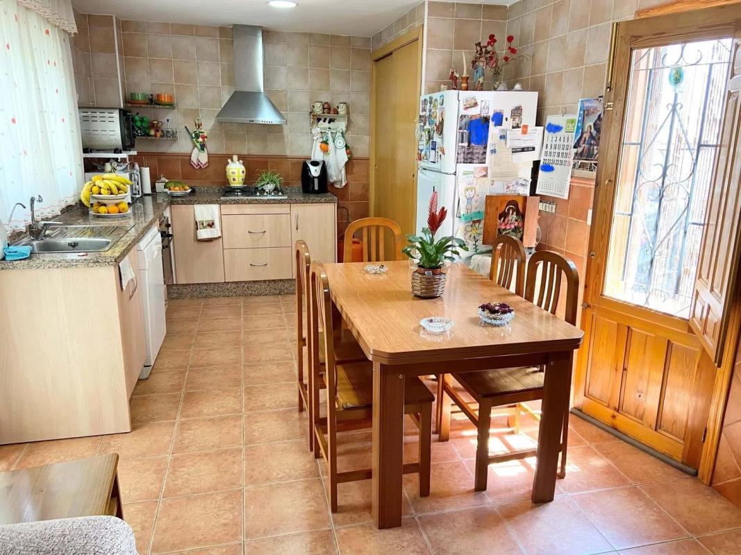 Продажа отдельного шале в  Calle Creu de Maig, Эль Кампельо photo 2