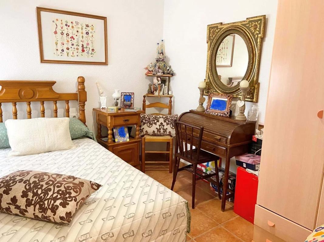 Продажа отдельного шале в  Calle Creu de Maig, Эль Кампельо photo 3