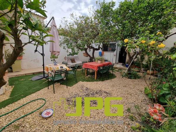 Коттедж на продажу в  Campello Pueblo, El Campello photo 1