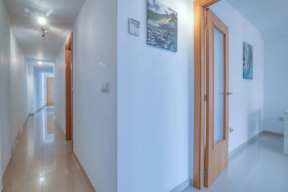Sale of apartment in Avenida del Carrer de la Mar, 2 -10, El Campello
 photo 3