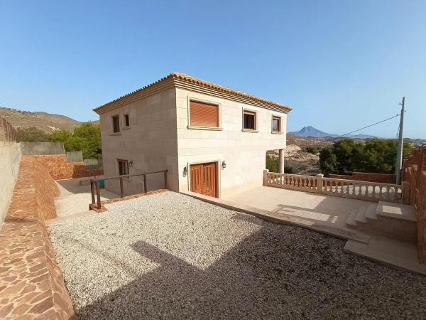 Detached villa for sale in Pueblo Acantilado - Lanuza, El Campello photo 1