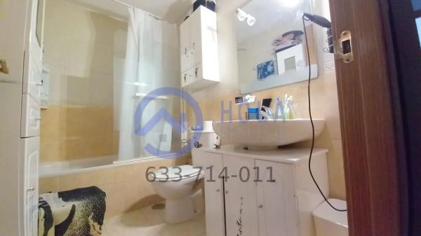 Chalet independiente en venta en Calle Vall de Gallinera, El Campello thumbnail 2