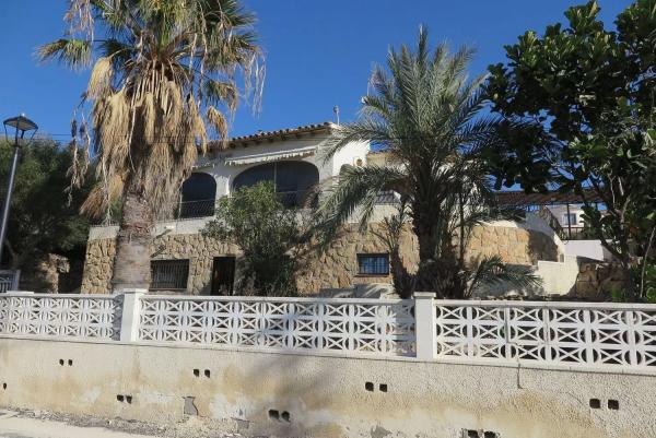 Detached villa for sale in Pueblo Acantilado - Lanuza, El Campello photo 1