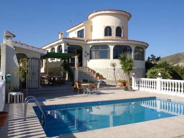 Detached villa for sale in Pueblo Acantilado - Lanuza, El Campello photo 1