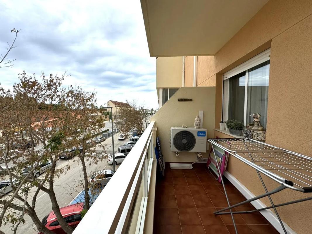 Продажа квартиры на Avenida de Joan Fuster, Дения
photo 4