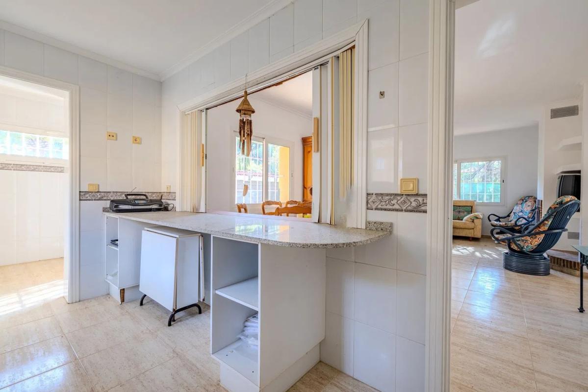 Продажа отдельного шале в Camino Ample s/n, Дения photo 3