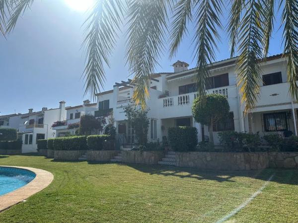 Estudio en venta en El Montgó, Denia thumbnail 1