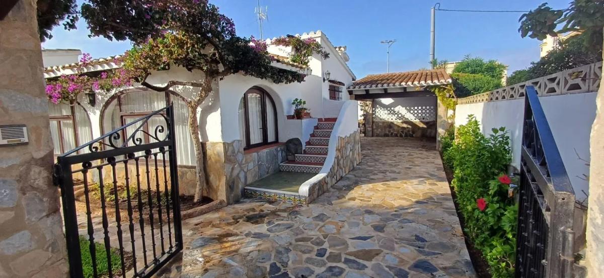 Venta de chalet independiente en Centro Urbano, Denia
 photo 2
