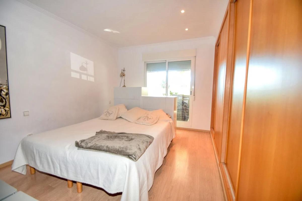 Sale of apartment in Avenida de Joan Fuster, 44, Denia
 photo 4