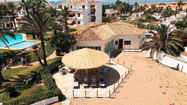 Chalet independiente en venta en Carretera de les Marines a Dénia, Denia thumbnail 1