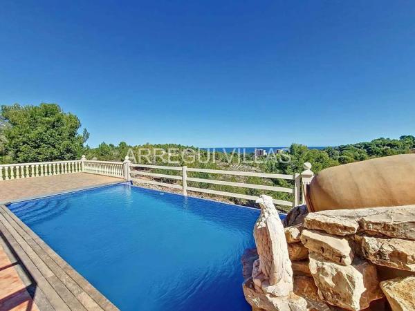 Chalet independiente en venta en  El Montgó, Denia photo 2
