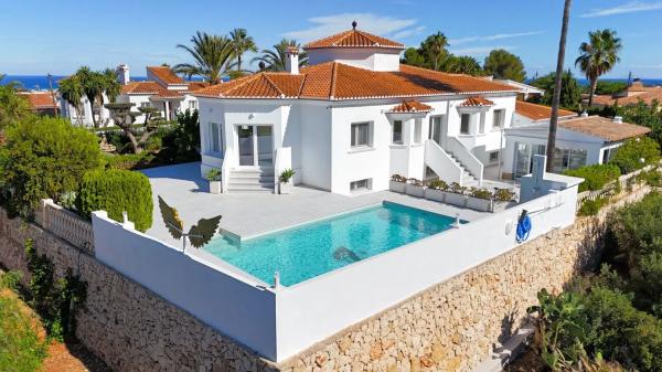 Detached villa for sale in La Pedrera-Vessanes, Denia photo 1