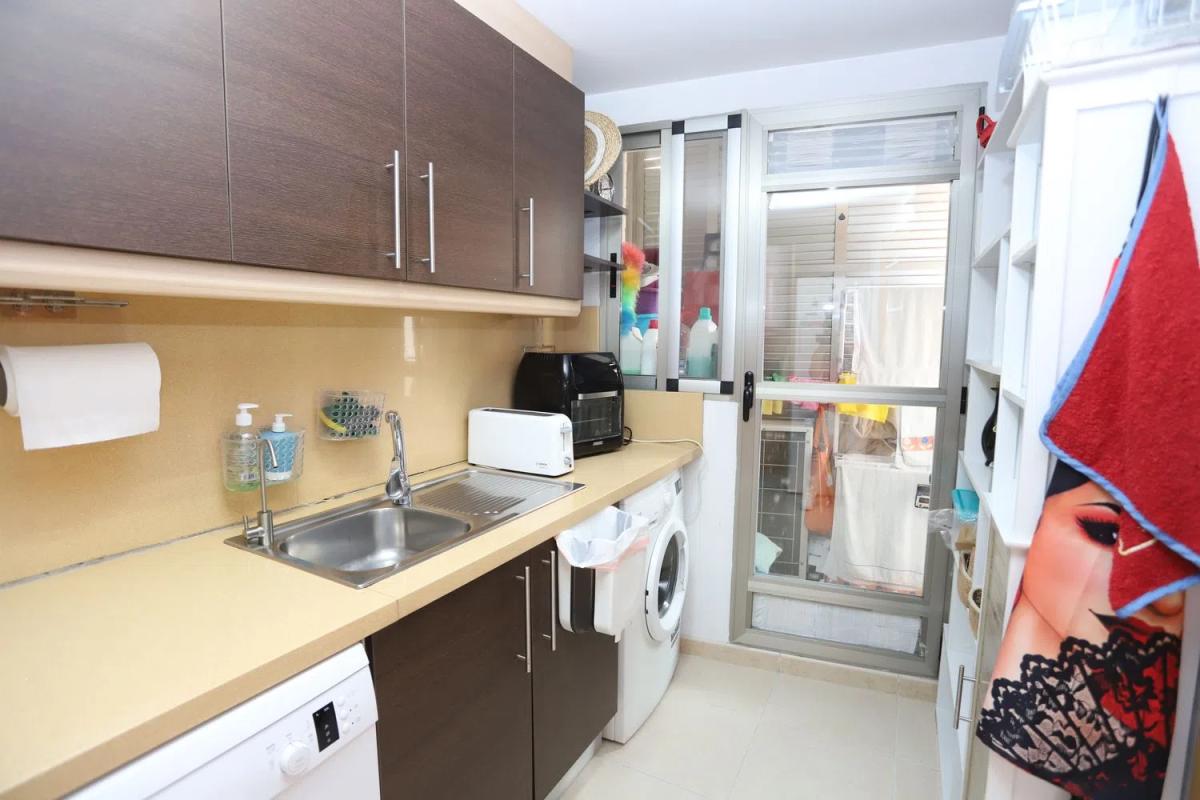 Venta de piso en Calle de Patricio Ferrándiz, Denia
 photo 4