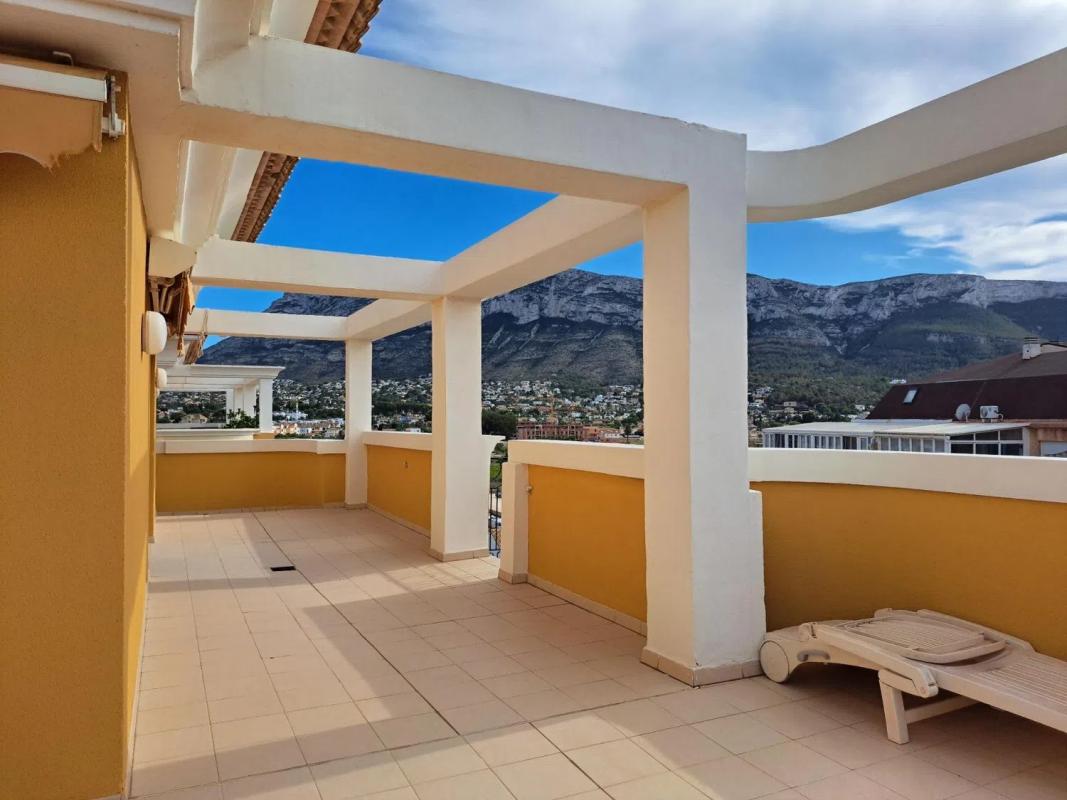 Penthouse sale in Avenida de Joan Fuster, Denia photo 1