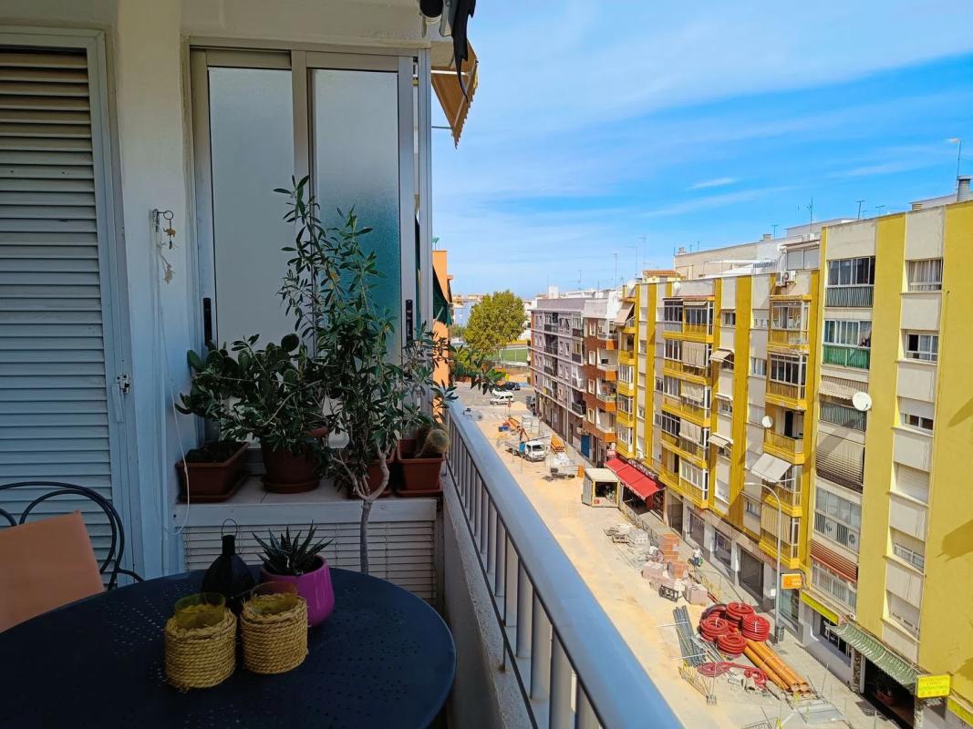 Sale of apartment in Paseo del Saladar, Denia
photo 2