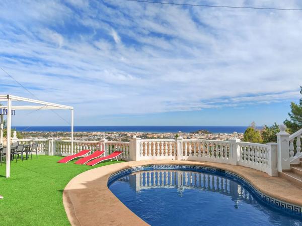 Detached villa for sale in Calle de Learco, 36, Denia photo 1