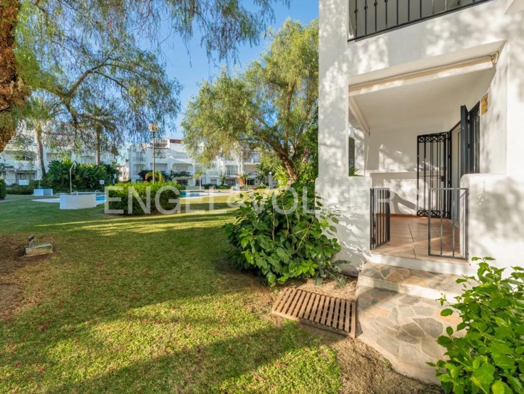 Venta de piso en Calle Venus, Estepona
photo 2