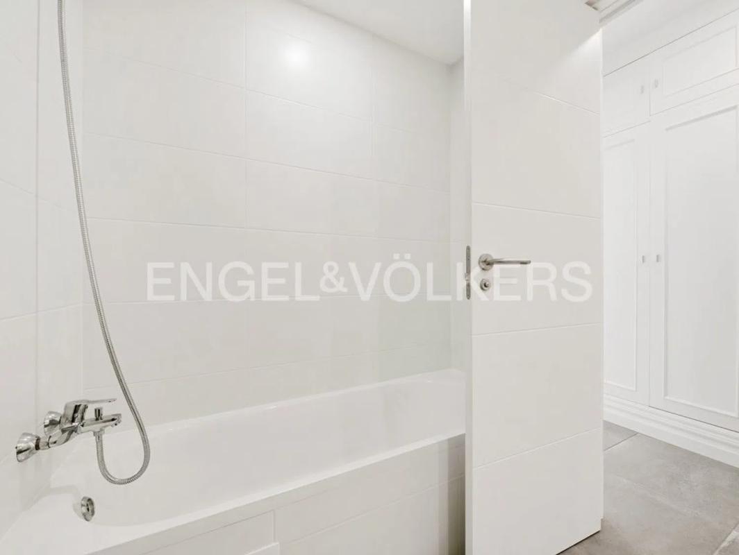Venta de piso en Calle Venus, Estepona
photo 3