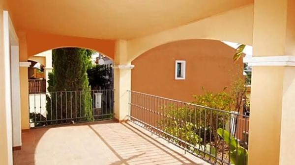 Chalet independiente en venta en Camino de Cortes, Estepona thumbnail 2