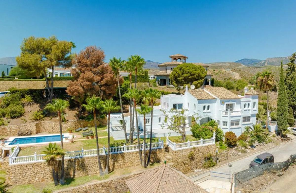 Venta de chalet independiente en Avenida del Pilar, Estepona
 photo 2