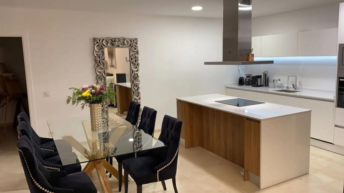 Sale of independent chalet in Calle del Molino, Estepona
photo 4