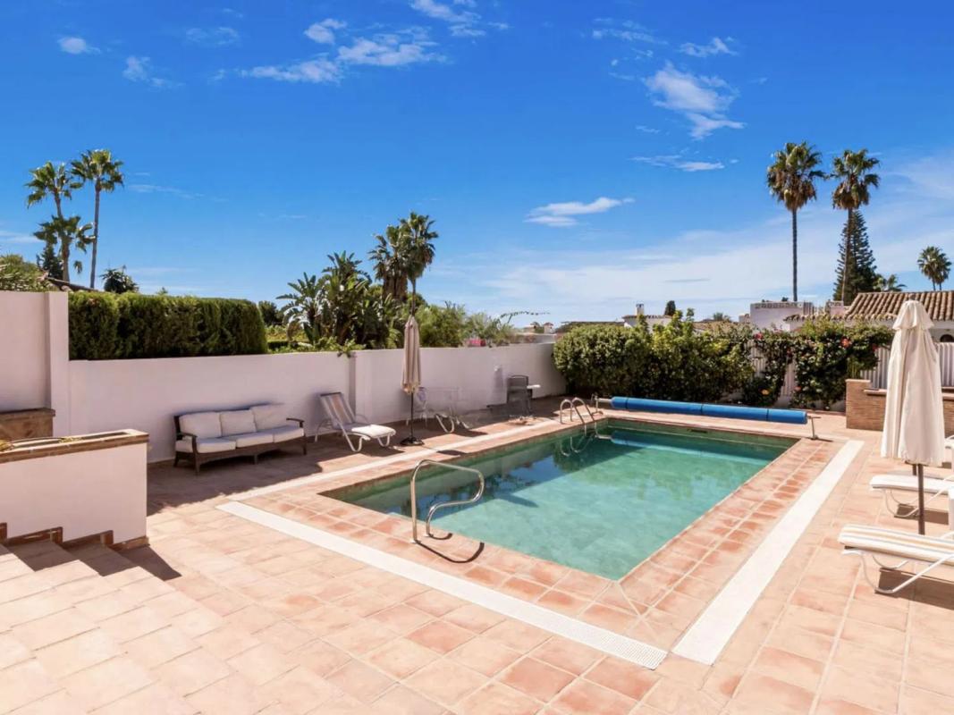 Venta de chalet independiente en Calle Hortensia, Estepona
 photo 3