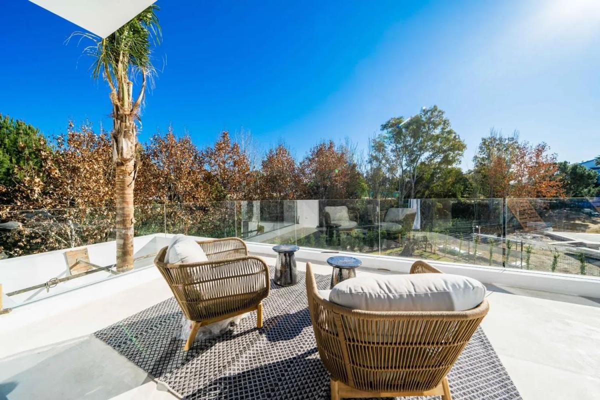 Venta de chalet independiente en Barrio Paraiso-Barronal, Estepona
photo 4
