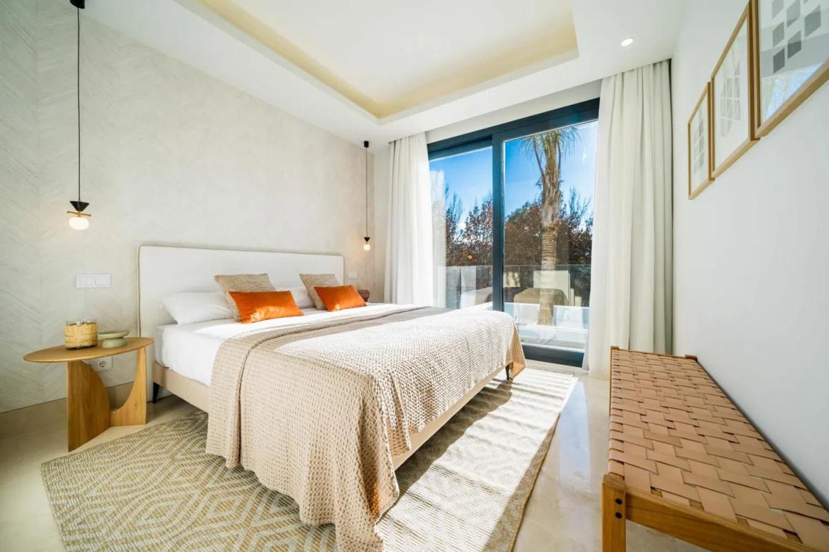 Venta de chalet independiente en Barrio Paraiso-Barronal, Estepona
photo 5