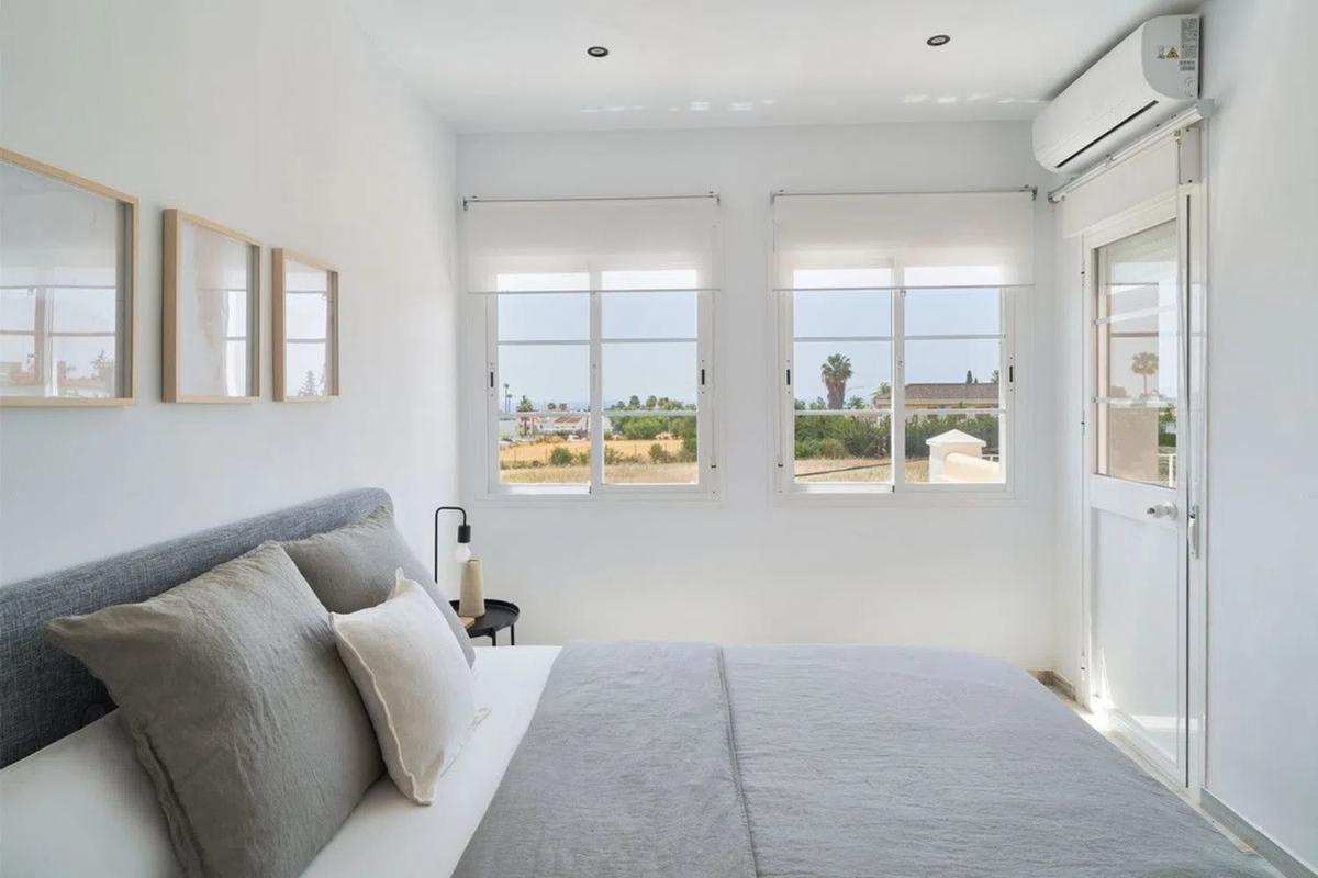 Venta de chalet independiente en Calle Esparragal, Estepona
 photo 4