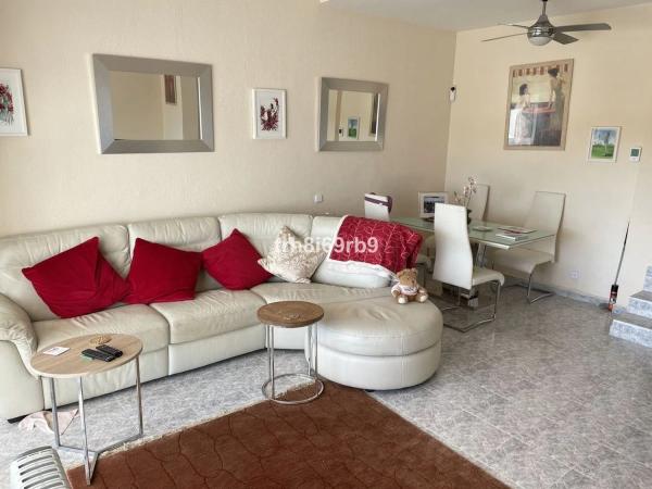Chalet independiente en venta en  Barrio Nueva Atalaya, Estepona photo 4