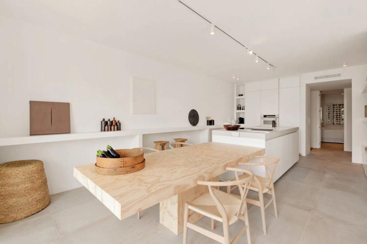 Venta de piso en Barrio Punta Plata, Estepona
photo 1