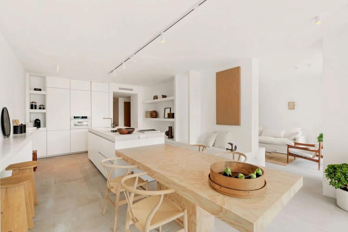 Venta de piso en Barrio Punta Plata, Estepona
photo 2