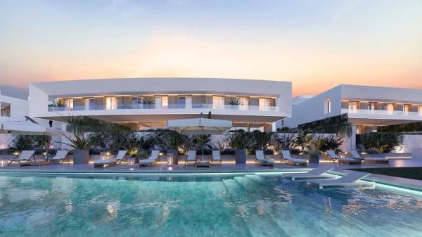 Chalet independiente en venta en Barrio Paraiso-Barronal, Estepona photo 1