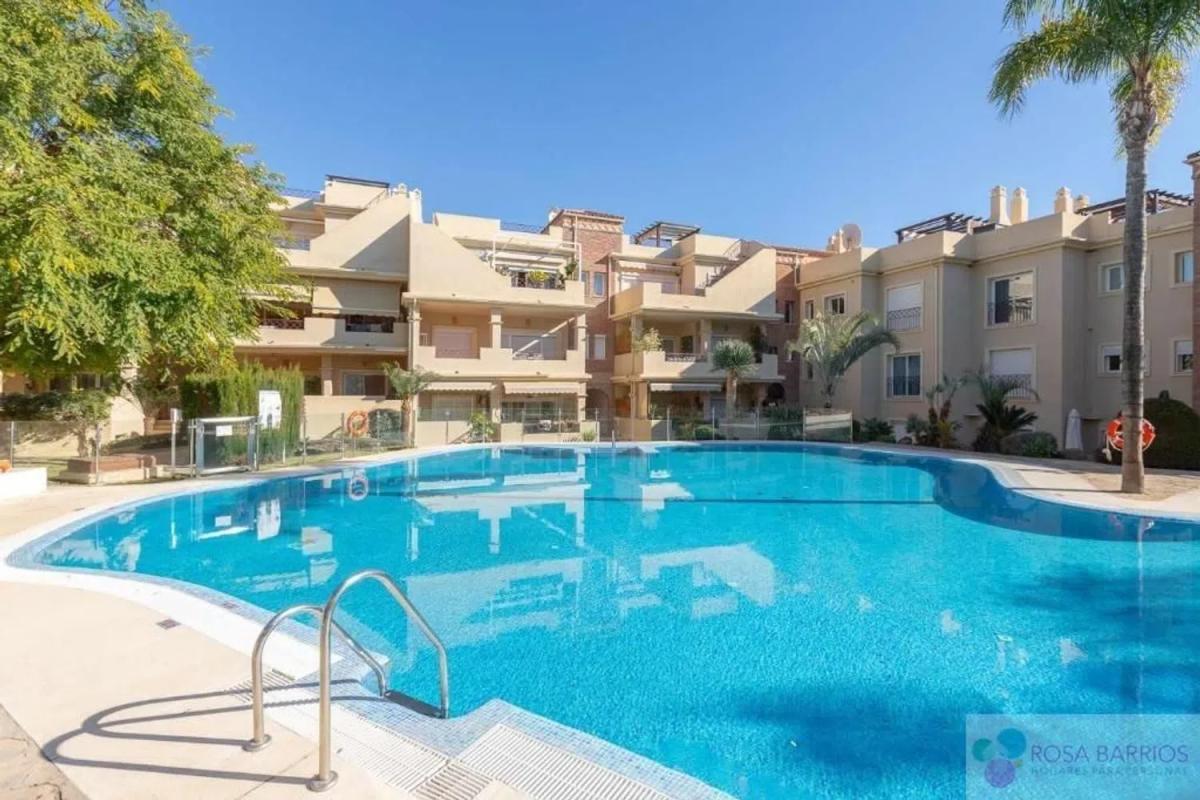 Venta de piso en Barrio Bel-Air, Estepona
photo 1