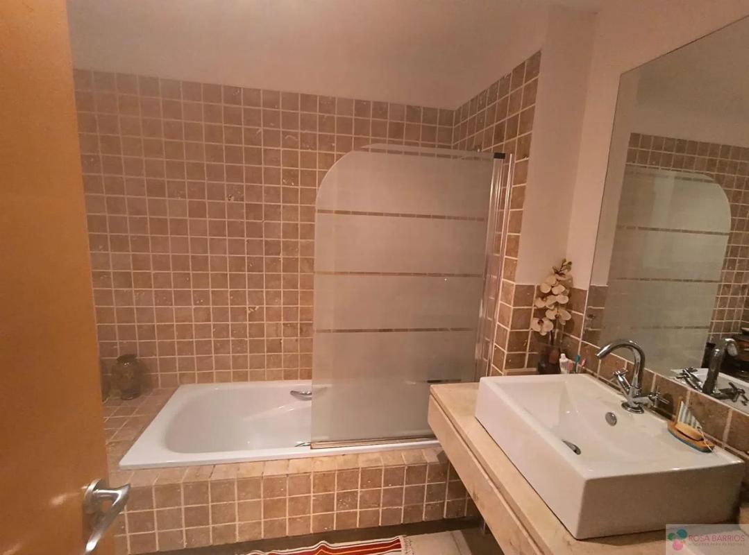 Venta de piso en Barrio Bel-Air, Estepona
photo 4