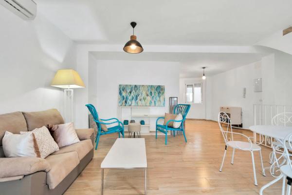 Duplex en venta en Calle Málaga, 80, Estepona thumbnail 1