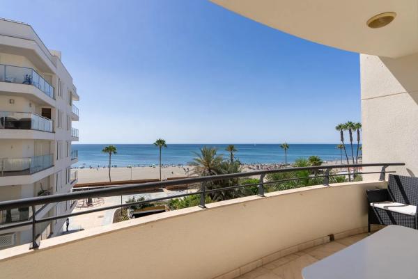 Apartment for sale in Calle Real, 91, Estepona photo 1