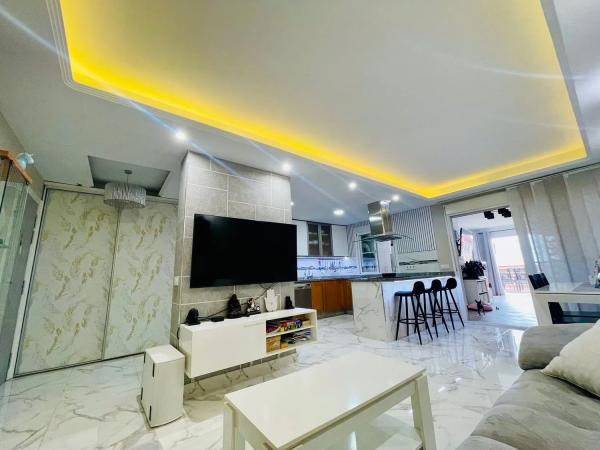 Apartment for sale in Calle Guillermo Cabrera, 1, Estepona photo 1
