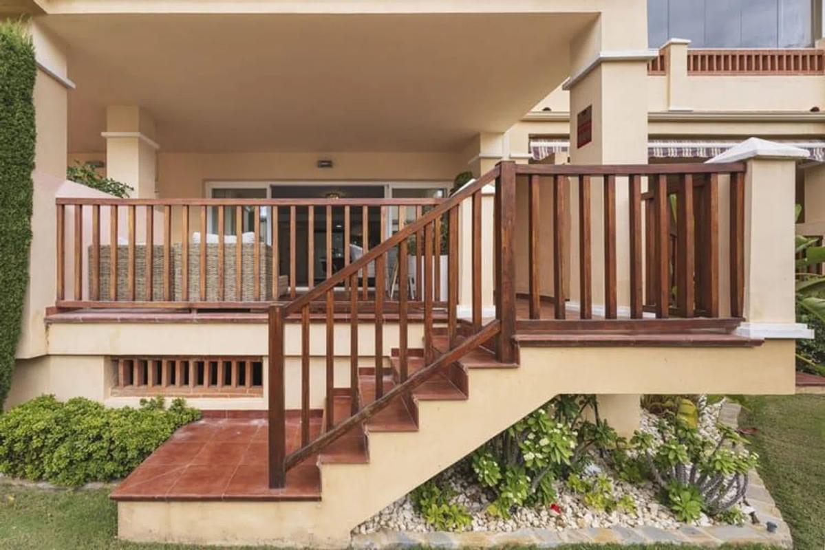 Продажа квартиры на Calle Pico Alcazaba, Эстепона
photo 2