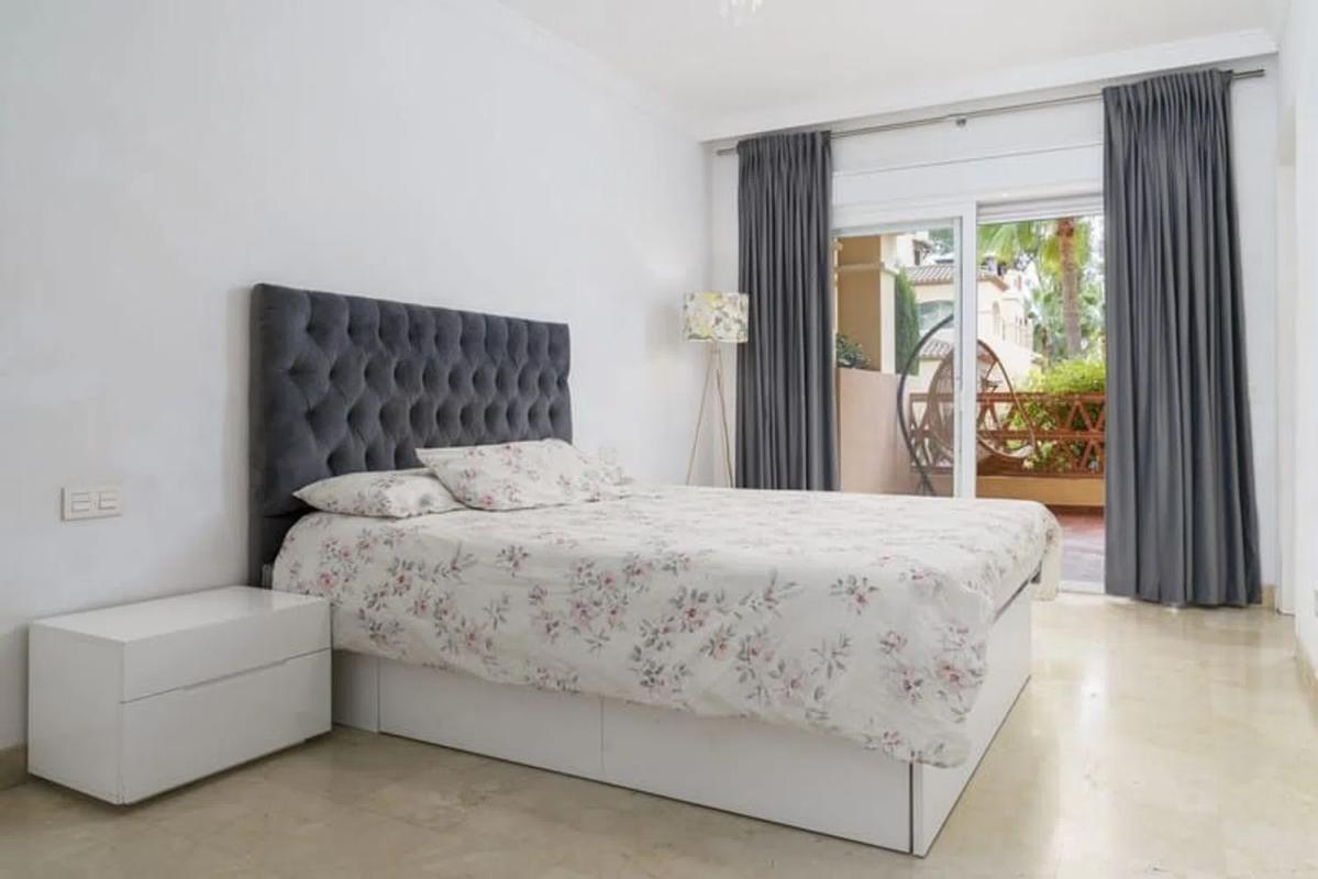 Продажа квартиры на Calle Pico Alcazaba, Эстепона
photo 5