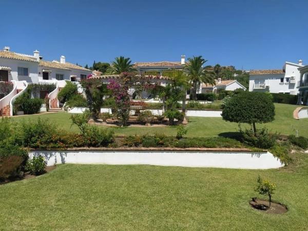Продажа квартиры в  El paraíso, Эстепона photo 1