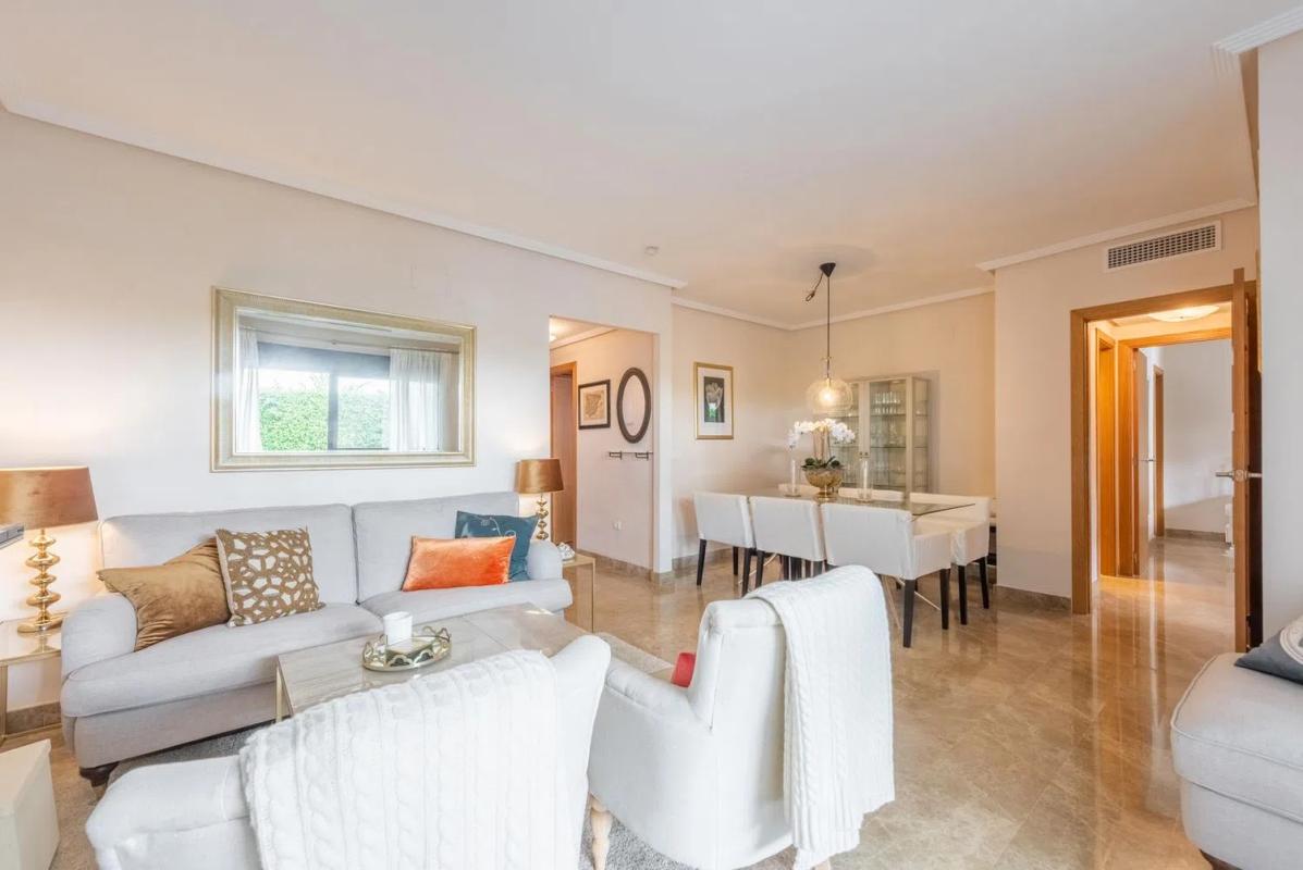 Sale of apartment in Barrio Centro, Estepona
photo 3