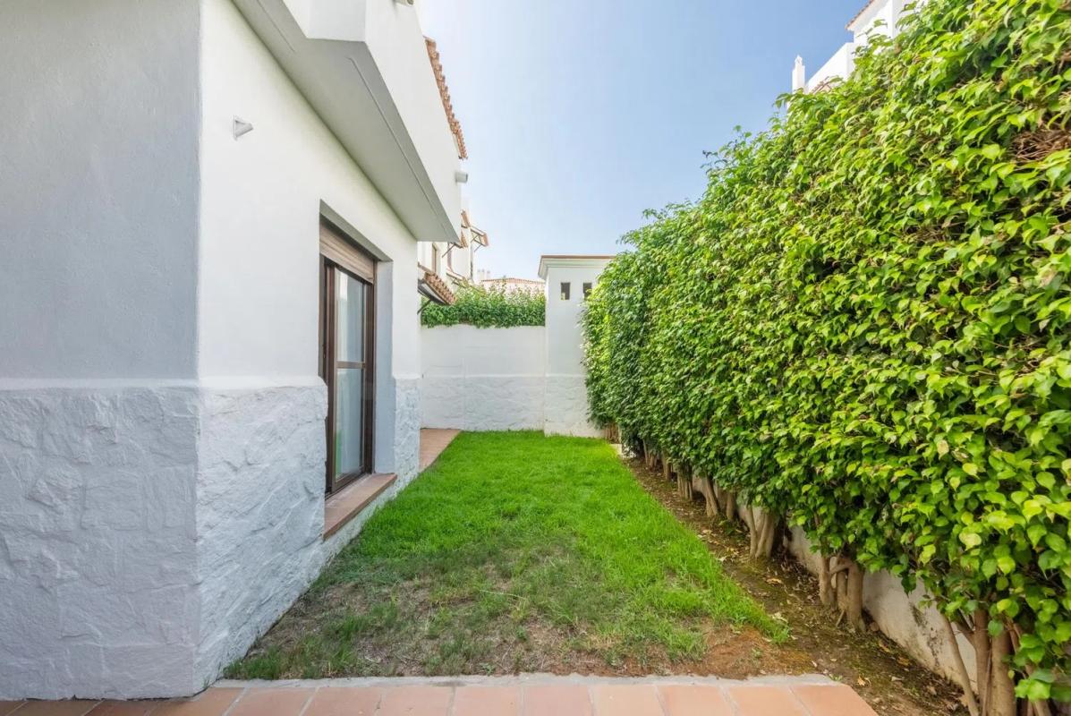 Sale of apartment in Barrio Centro, Estepona
photo 5